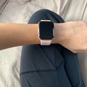 Apple Watch Series 5 Rose Gold